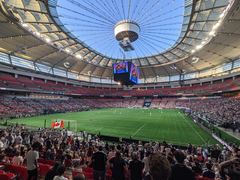 Talking football with Paul Parker – Interview